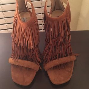 Steve Madden fringly heels size 8